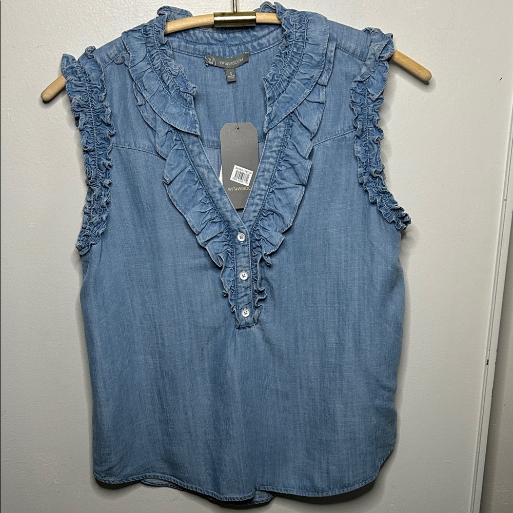 Wit & Wisdom New Light Blue Chambray Ruffled V-Cut Sleeveless Denim-Style Top - Picture 5 of 10